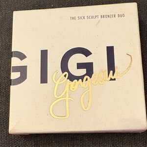 Gigi Gorgeous The Sick Sculpt Bronzer Duo - White & Gold Compact